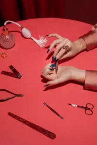Hollywood Nails